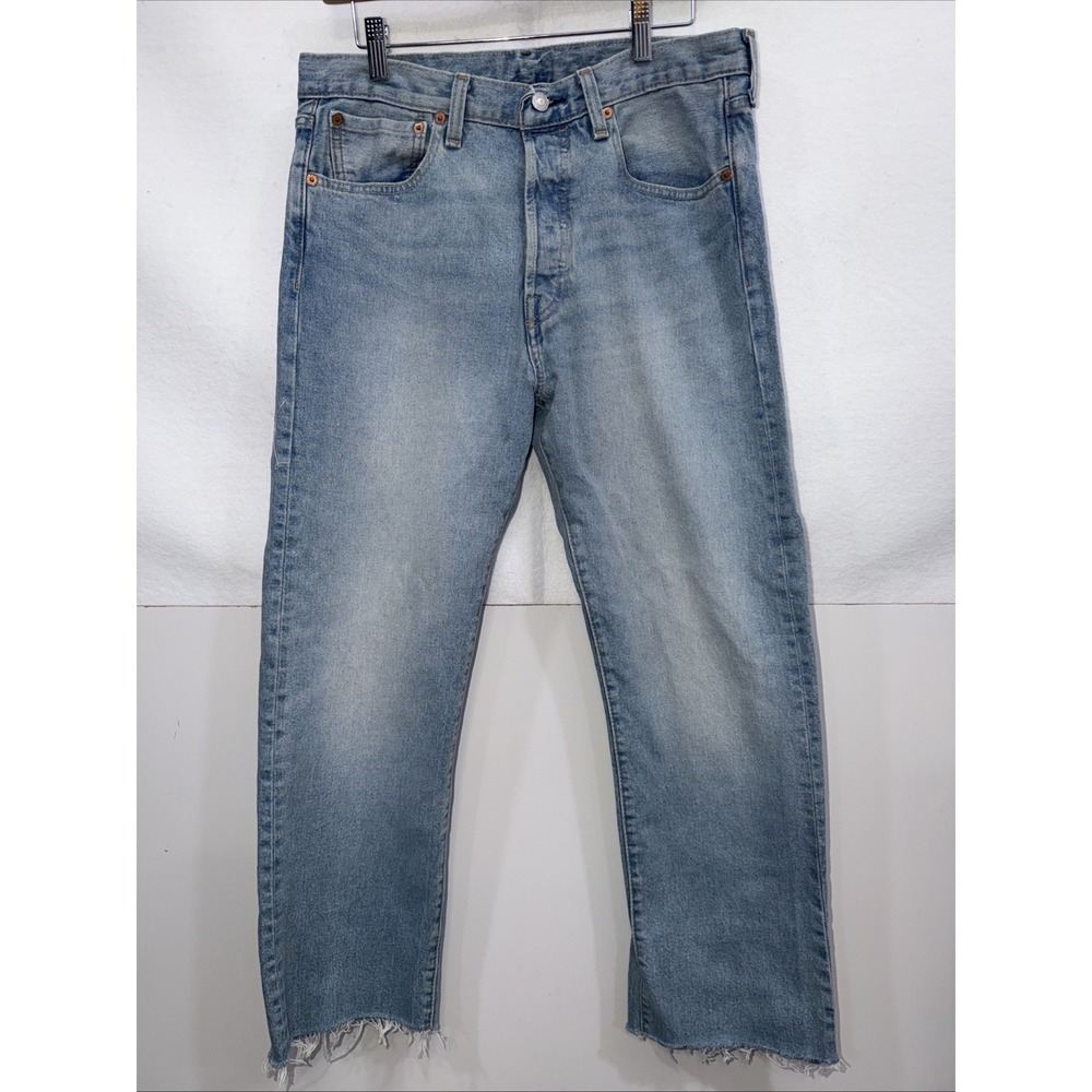 Levi's 501 Light Blue Denim Jeans Men's 32x32 Y2K Button Flyโ Distressed
